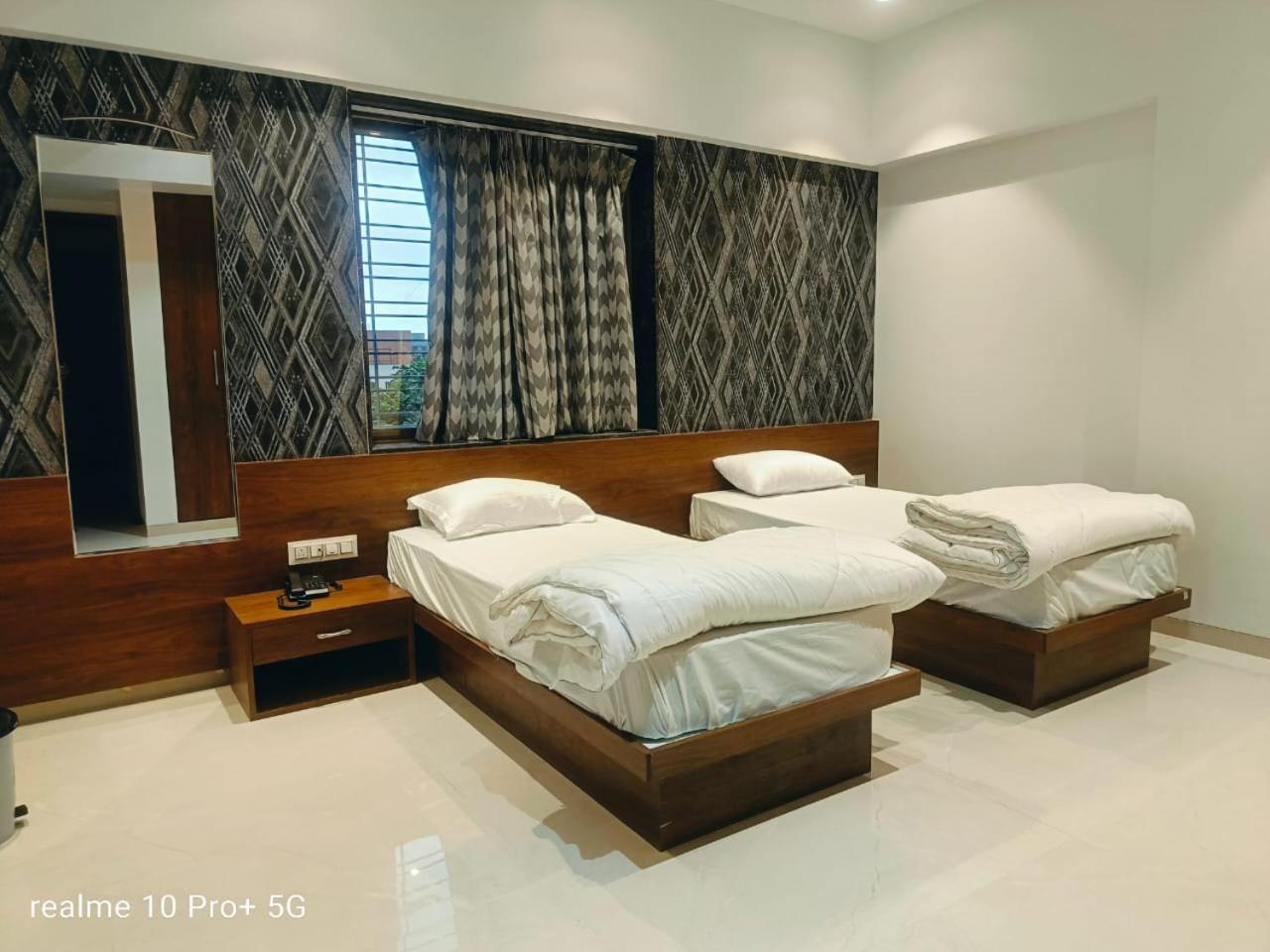 נאסיק Hotel Drc מראה חיצוני תמונה